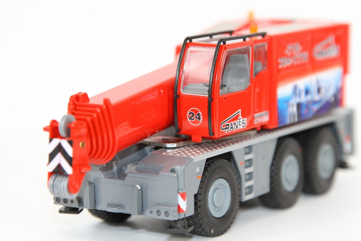 Conrad Liebherr LTC 1055 Mobilkran „Cranes Inc. USA“ – Diecast Sammlermodell im Maßstab 1:50, Art. 20100/05