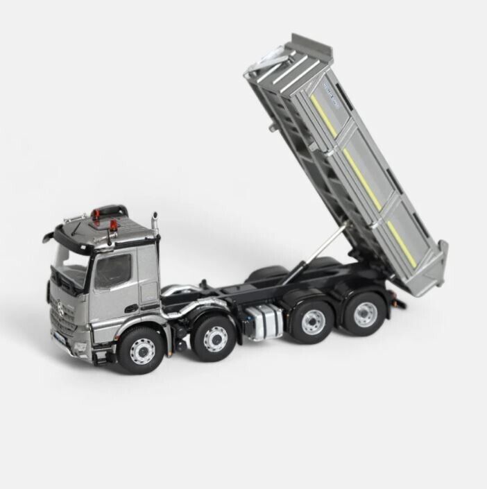 NZG Mercedes-Benz Arocs 8x4 mit Meiller Dreiseitenkipper in Grau – Diecast Sammlermodell im Maßstab 1:50, Zinkdruckguss, Art. 1066/20 – Ansicht 2