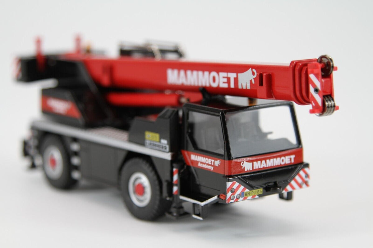 Conrad Liebherr LTM 1030-2.1 Mobilkran „MAMMOET“ – Diecast Sammlermodell im Maßstab 1:50, Art. 2105/06 – Ansicht 7