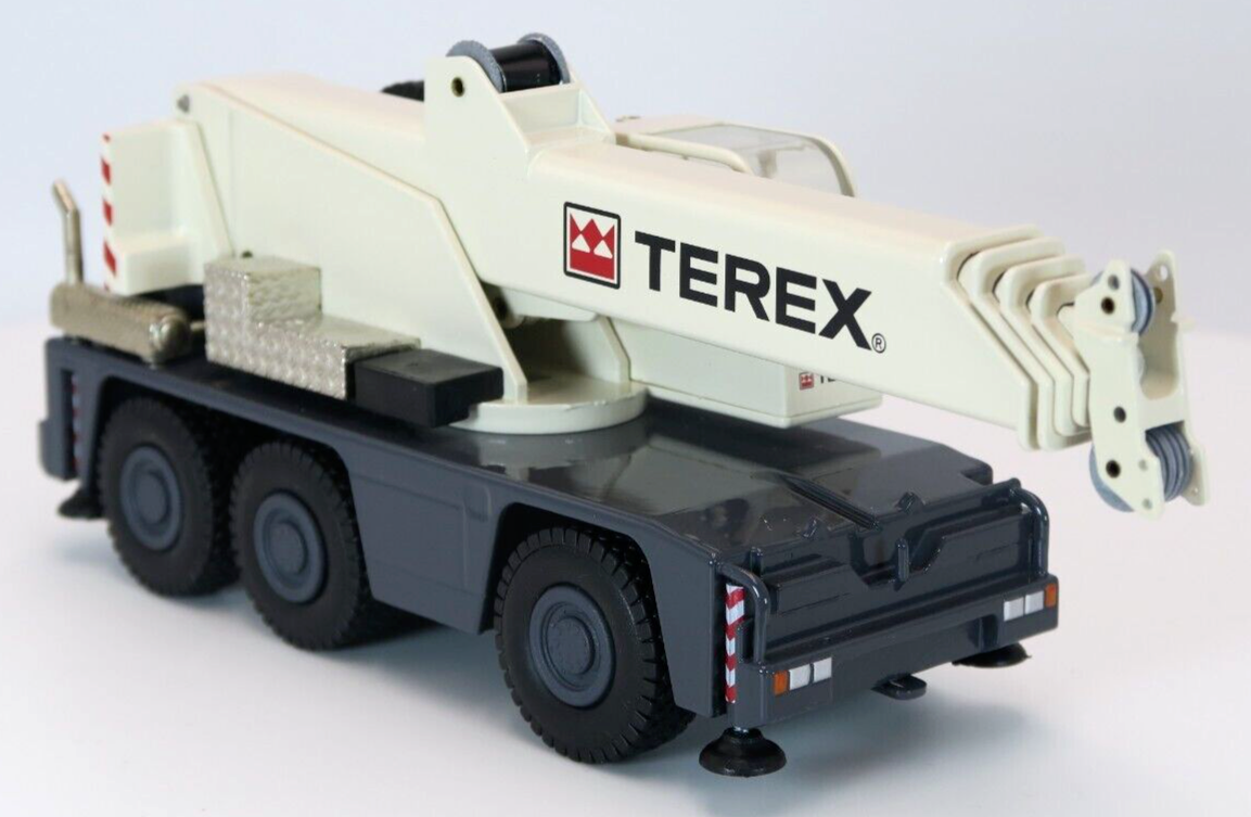 Conrad Terex-Demag AC 40 City Teleskopkran „TEREX“ – Diecast Sammlermodell im Maßstab 1:50, Art. 2093/34 – Ansicht 6