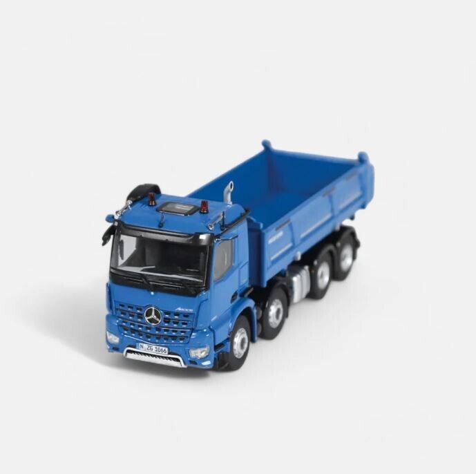 NZG Mercedes-Benz Arocs 8x4 mit Meiller Dreiseitenkipper in Blau – Diecast Sammlermodell im Maßstab 1:50, Zinkdruckguss, Art. 1066/20 – Ansicht 2