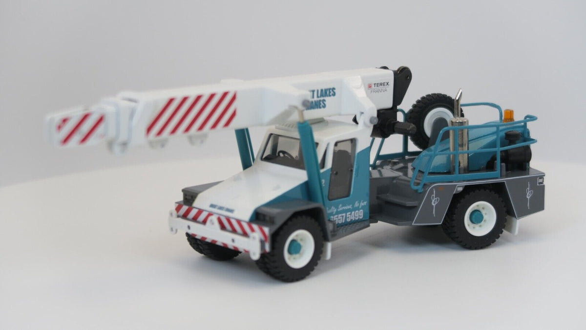 Conrad Terex AT 20-3 Mobilkran „Great Lake Cranes“ – Diecast Sammlermodell im Maßstab 1:50, Art. 2113/03