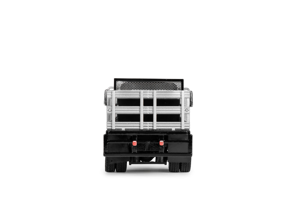 Conrad MACK MD mit Plattform „BLACK“ – Heckansicht, Diecast Sammlermodell im Maßstab 1:50, Art. 83266/01