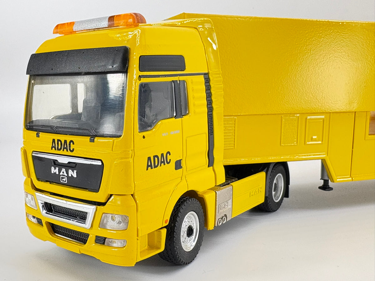 Conrad MAN TGX Prüfstandsauflieger „ADAC“ – Diecast Sammlermodell im Maßstab 1:50, Art. 70170/0 – Ansicht 2