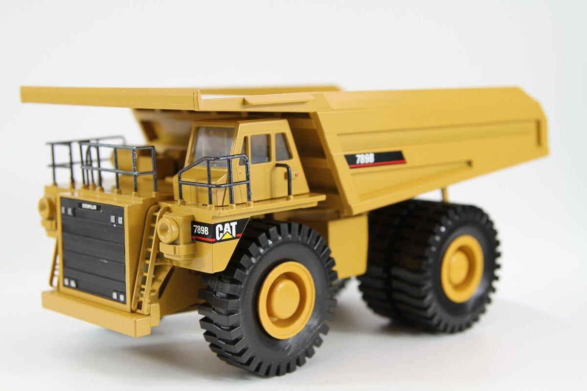 Conrad Caterpillar CAT 789B Muldenkipper – Diecast Sammlermodell im Maßstab 1:50, Art. 2726/01