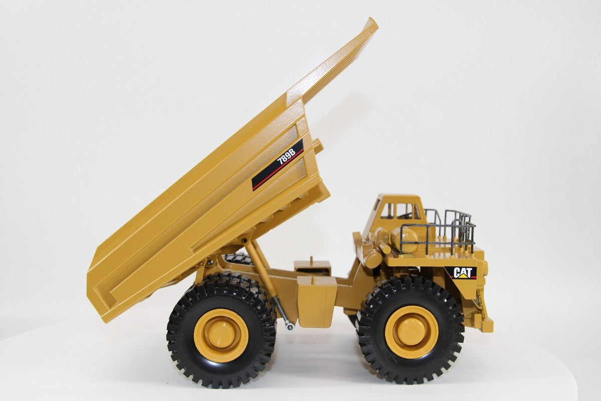 Conrad Caterpillar CAT 789B Muldenkipper – Diecast Sammlermodell im Maßstab 1:50, Art. 2726/01 – Ansicht 6