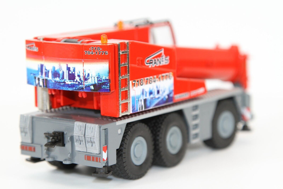 Conrad Liebherr LTC 1055 Mobilkran „Cranes Inc. USA“ – Diecast Sammlermodell im Maßstab 1:50, Art. 20100/05 – Ansicht 4