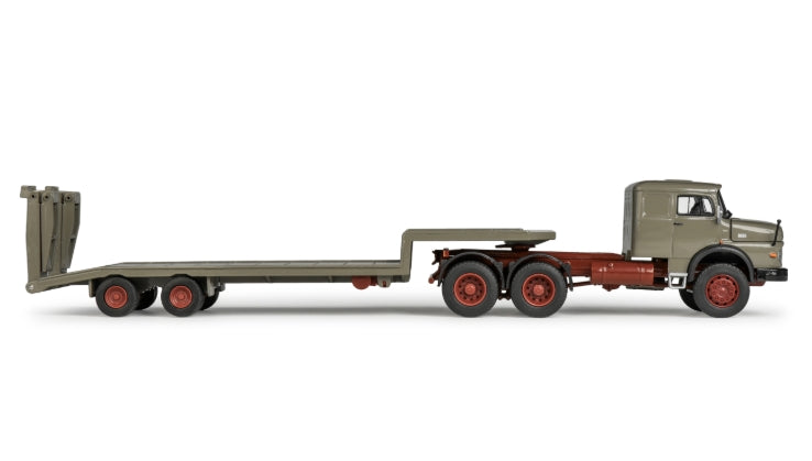 Mercedes-Benz LAS 2624 Tieflader 1:50 – Conrad Schwertransport-Modell, Aufsicht