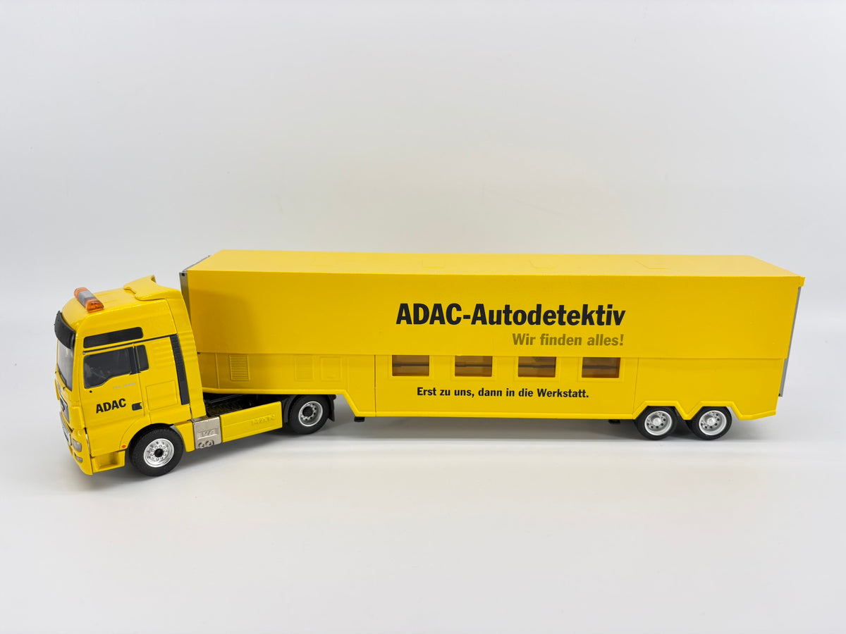 Conrad MAN TGX Prüfstandsauflieger „ADAC“ – Diecast Sammlermodell im Maßstab 1:50, Art. 70170/0 – Ansicht 3