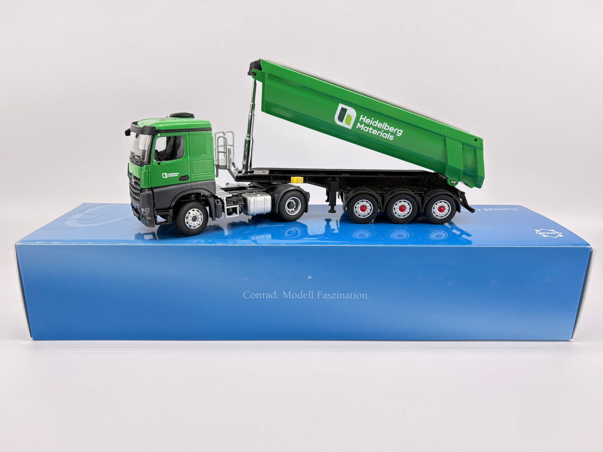 Conrad Schwarzmüller Rundmulden-Sattelkipper auf Mercedes-Benz Arocs „Heidelberg Materials“ – Diecast Sammlermodell im Maßstab 1:50, Art. 78231/04 – Ansicht 9