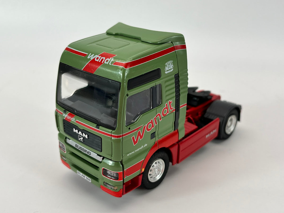 Conrad MAN TGX 41 Sattelzug „Wandt Spedition“ – Diecast Sammlermodell im Maßstab 1:50, Art. 6607/0 – Ansicht 5