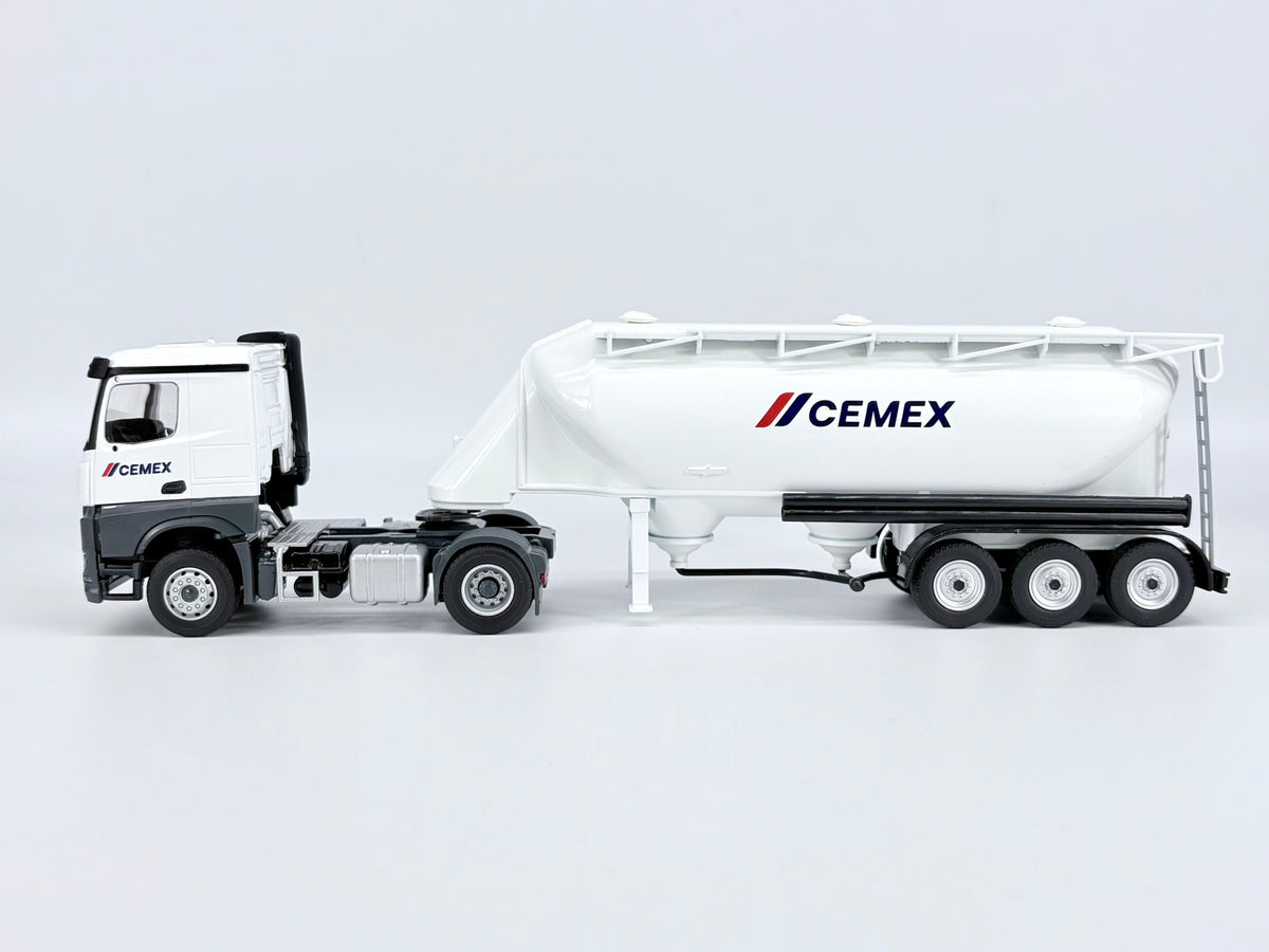 MERCEDES-BENZ Arocs mit SPITZER Siloauflieger 3-achs „CEMEX“ 1:50 Conrad Modelle 7814/02  2