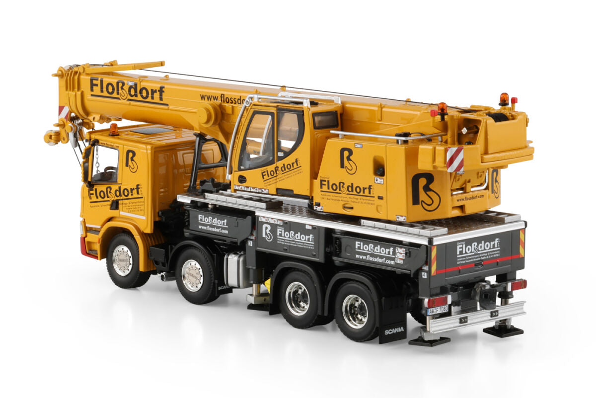 WSI Scania P Low CP20 8x4 mit Liebherr LTF 1060-4.1 „FLOSSDORF“ – Diecast Sammlermodell im Maßstab 1:50, Art. 51-2181 – Ansicht 3